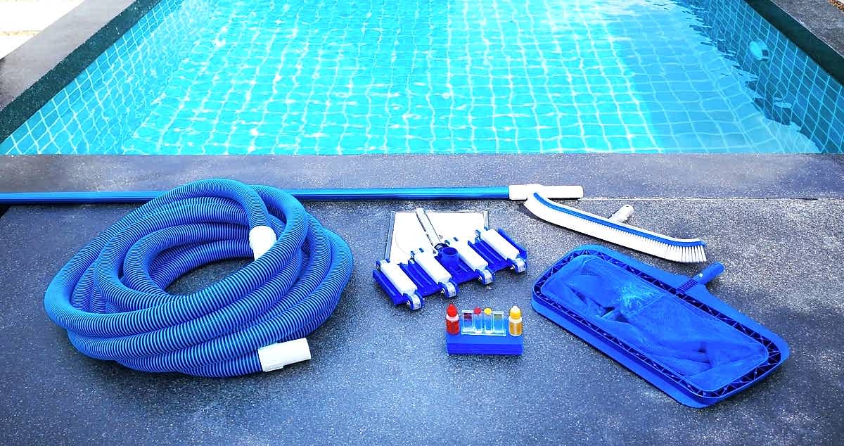 Sağlıklı ve Temiz Bir Havuz İçin Gerekli Ekipmanlar